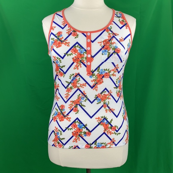 Plus Size Chevron Floral Print Racerback Tank - Picture 3 of 10